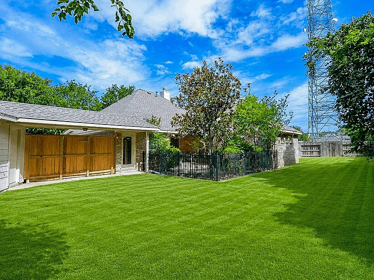 2607 Grand Plantation Ct — Photo 45