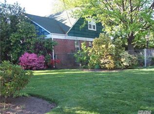 193 Maple Ave, East Meadow, NY 11554