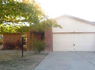 560 Golden Ct SE, Rio Rancho, NM 87124