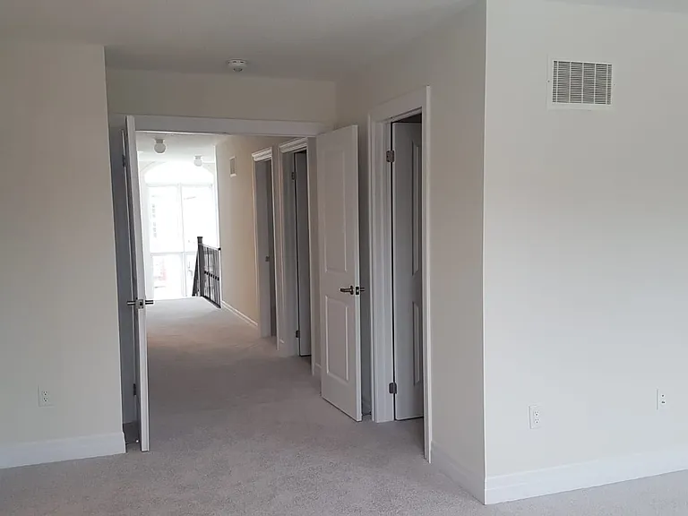 1011 Wickham Rd — Photo 17