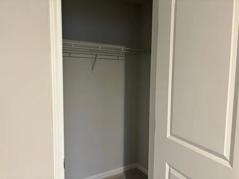 240 Garden Vine 542 Carson — Photo 13