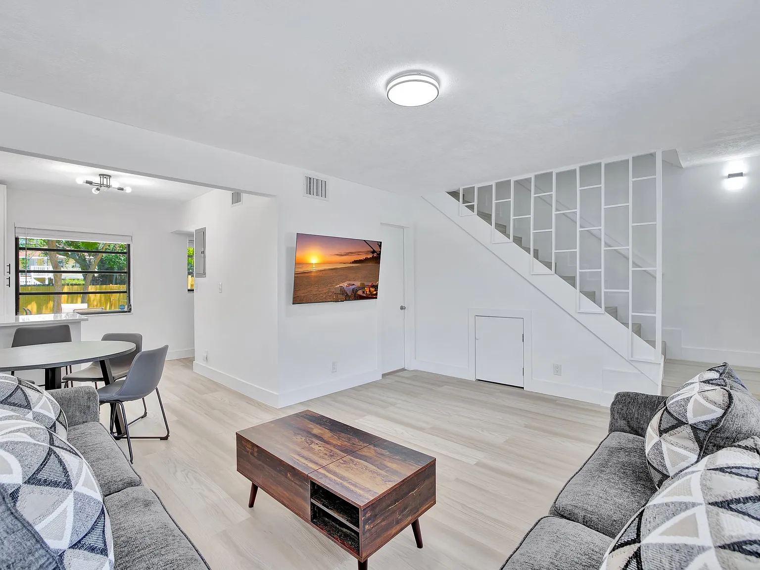 2 bed, $3,750 — Photo 4