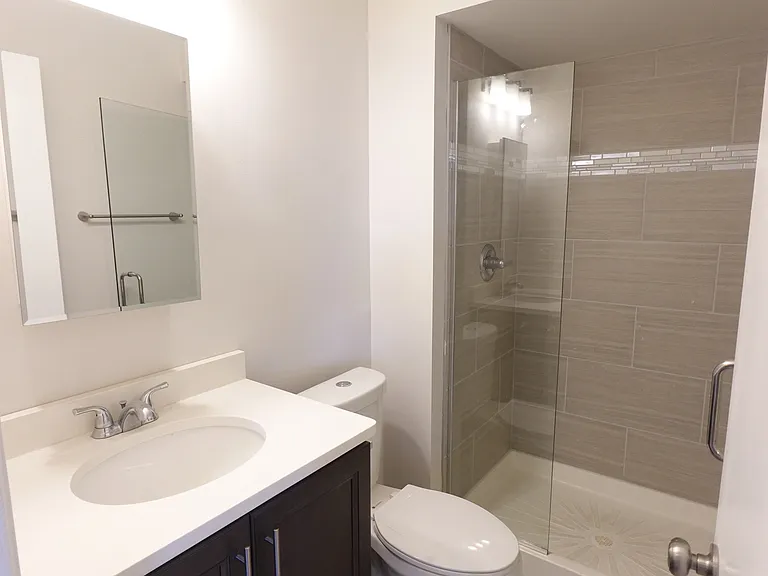 881 Essex Cir #881 — Photo 22