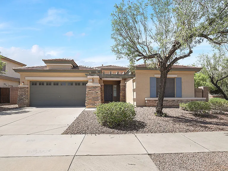 18631 E Swan Dr — Photo 3