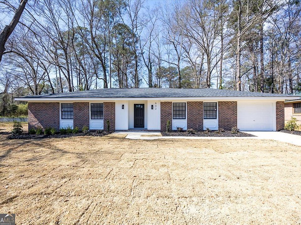 1st image of 602 Forest Lake Dr N
