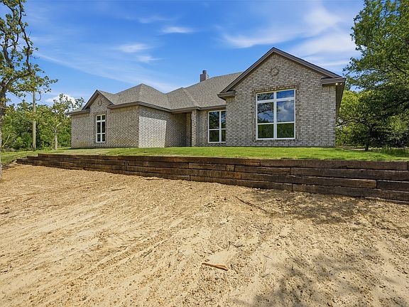 2nd image of 3116 County Road 310