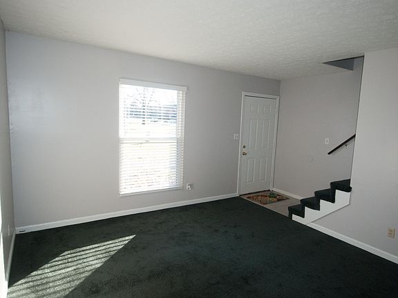 4th image of 4920 Cawood Dr #1