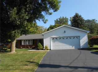 7 Burke Dr, Batavia, NY 14020