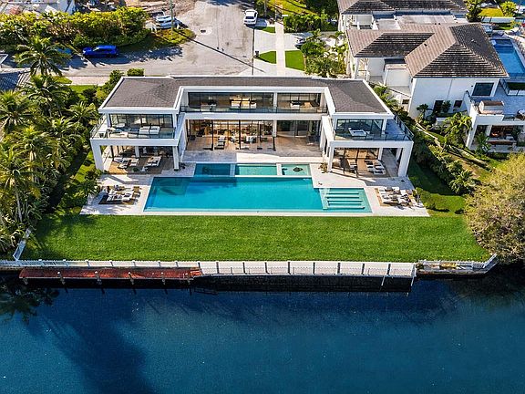 2nd image of 7401 NE Bay Cove Court