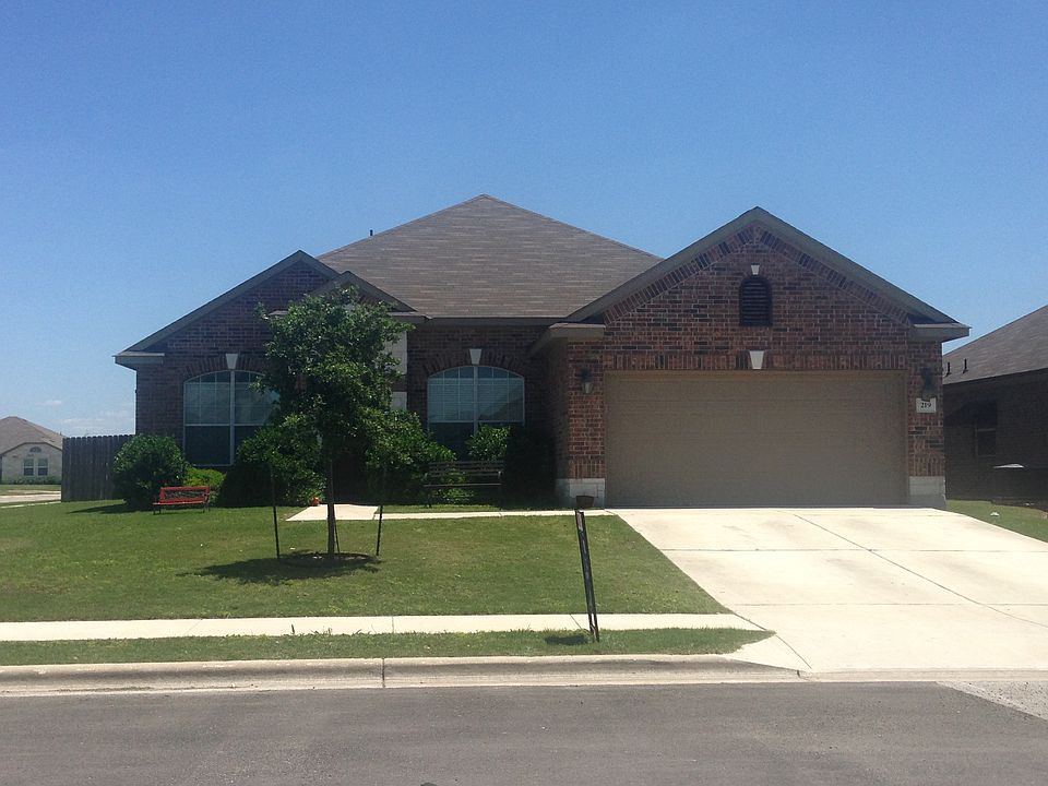 1st image of 219 Hendelson Ln