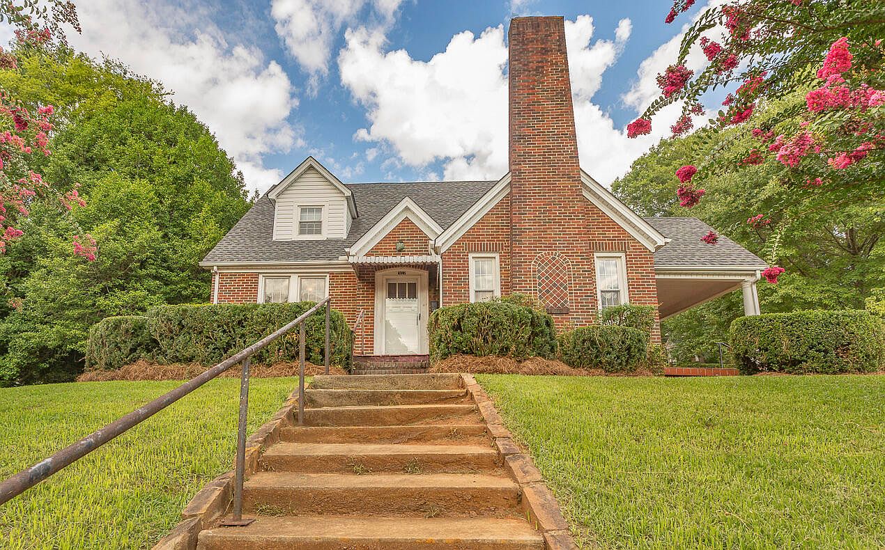 302 Valley Dr, Dalton, GA 30720 Zillow
