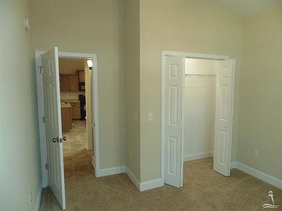 3rd image of 7185 Winnipeg Ct