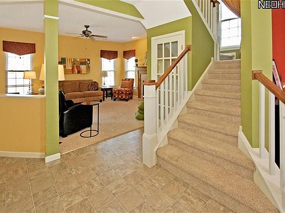3rd image of 736 Horseshoe Way