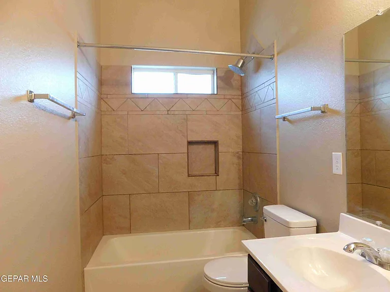 14628 Rockbridge Ave — Photo 12