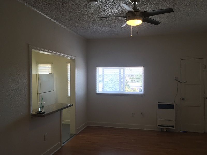 2nd image of 3807 1/4 Montclair St