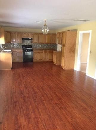 2nd image of 300 SE 2nd St