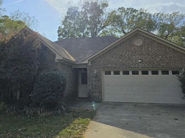 599 N Holly St, Beebe, AR 72012