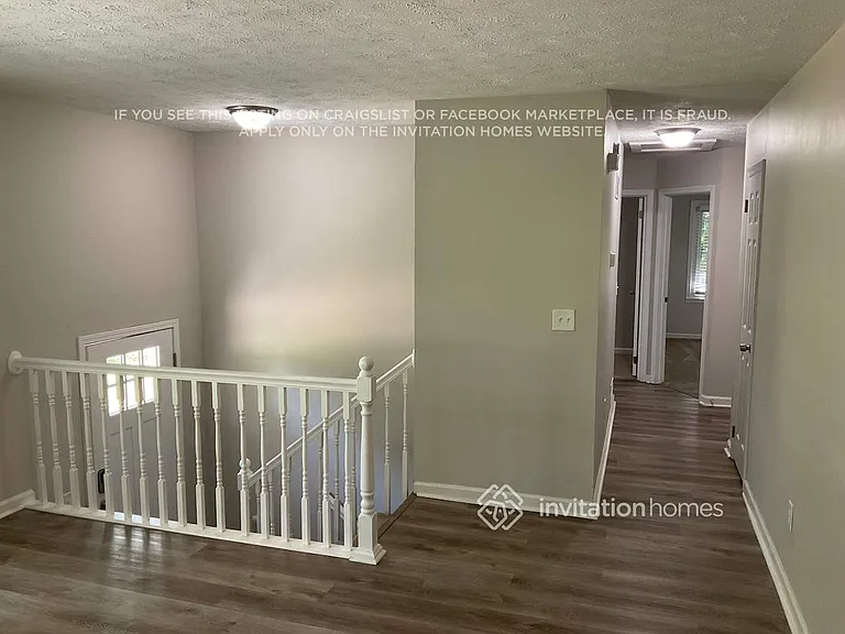 1537 Spruce Ridge Ct — Photo 2