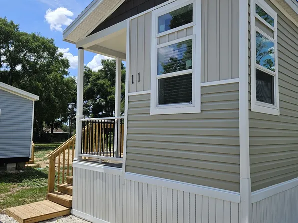 2205 Martin Rd #11, Dover, FL 33527