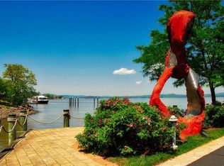 1103 Round Pointe Dr, Haverstraw, NY 10927