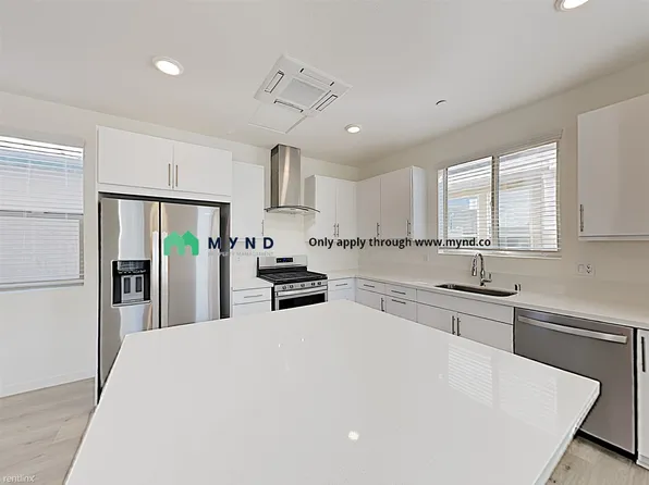 332 1st Ave, Sacramento, CA 95818