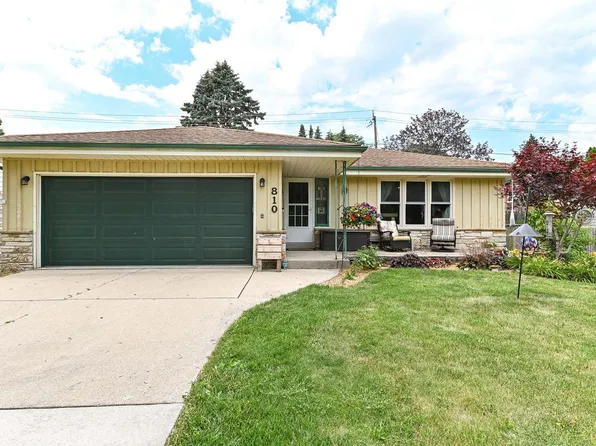 810 17th AVENUE, South Milwaukee, WI 53172