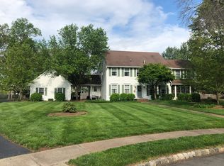 8 Hickory Hill Rd, Hillsborough, NJ 08844