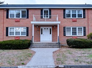 5 Grandview Dr #11D, Farmington, CT 06032