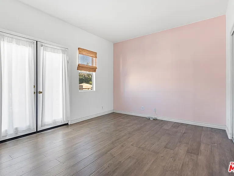 24310 Belford Ct — Photo 53