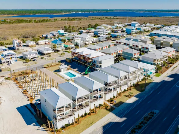 161 E J Cir, Gulf Shores, AL 36542