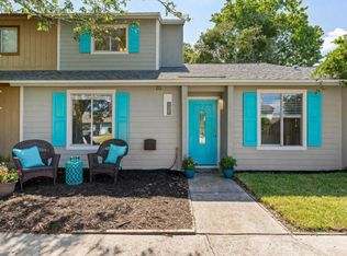 438 Aquatic Dr, Atlantic Beach, FL 32233