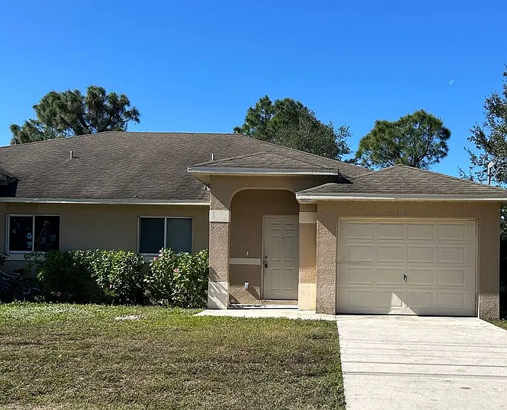 346 Bell Blvd S — Photo 2