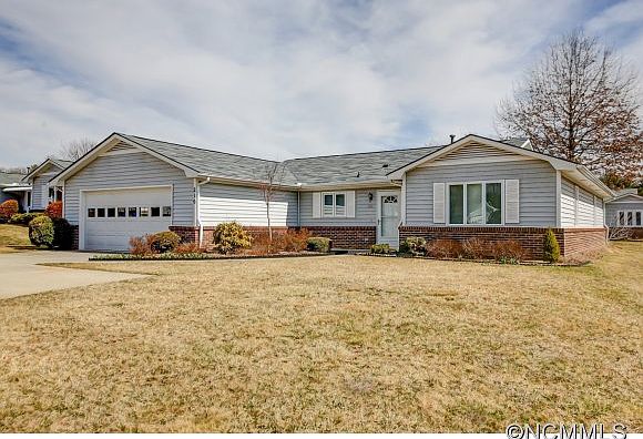 1st image of 216 Dartcrest Dr