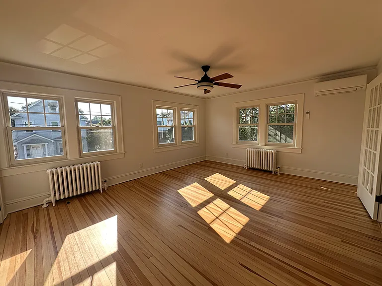 40 Smith St #2 — Photo 5