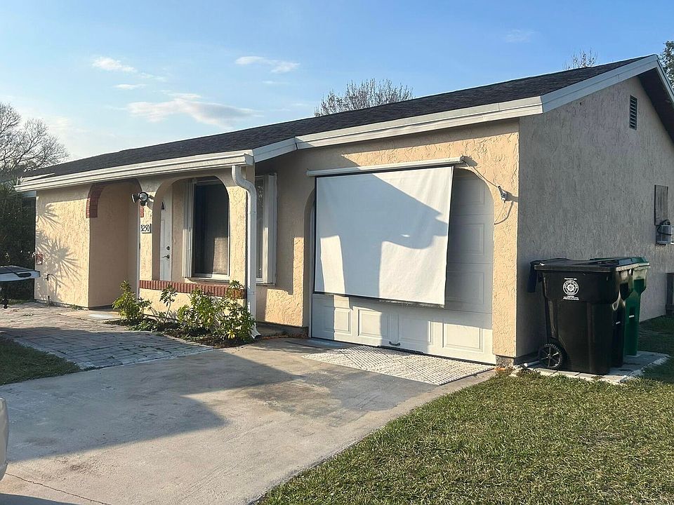 1st image of 3250 SW Belmont Place