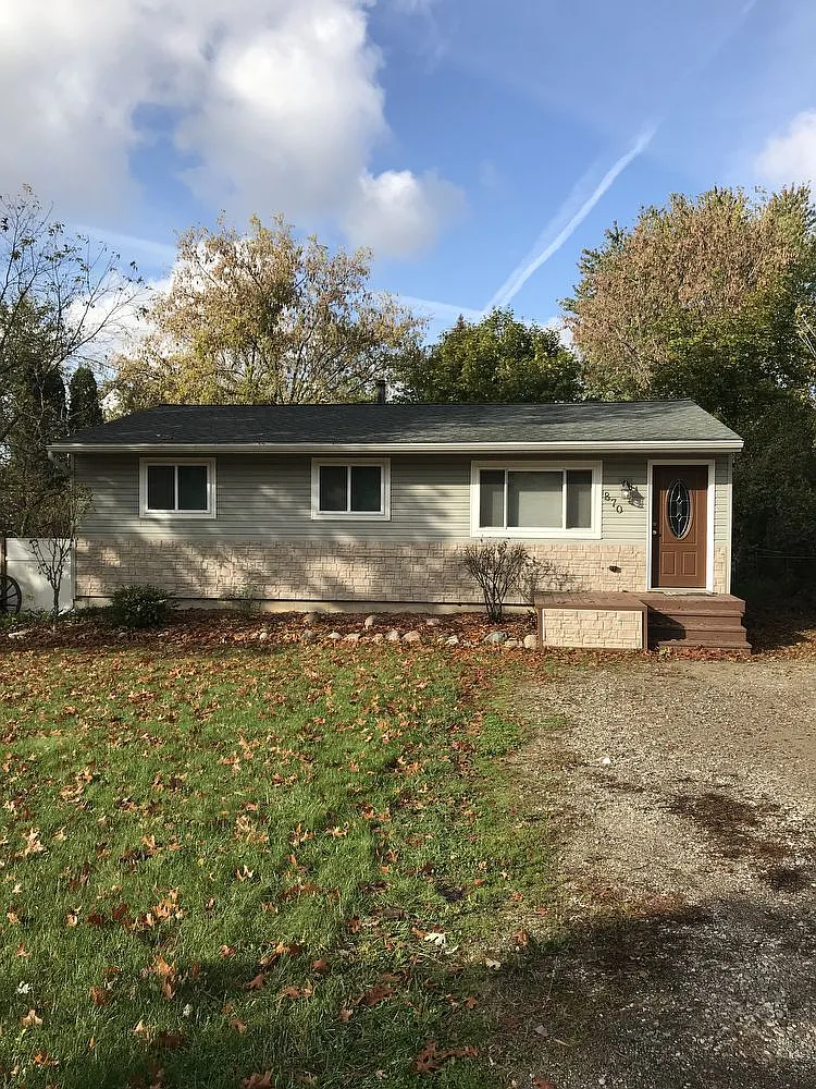 870 Pontiac Dr photo 1