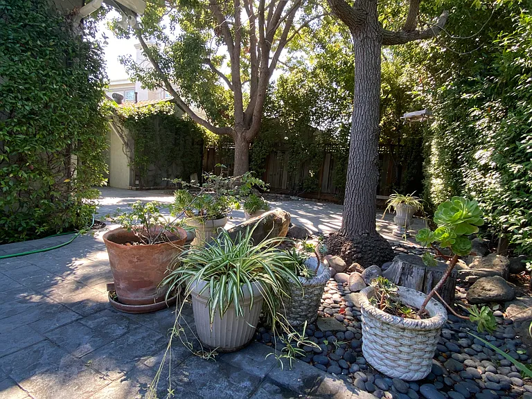 20012 Rodrigues Ave #A — Photo 7