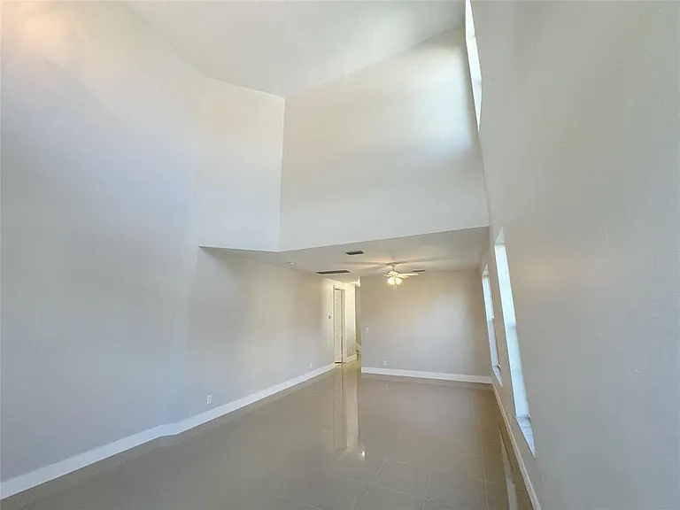236 Belle Grove Ln — Photo 1