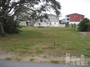 433 S 4th Ave, Kure Beach, NC 28449