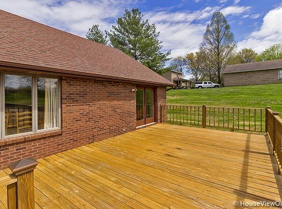 2nd image of 318 Rockport Dr