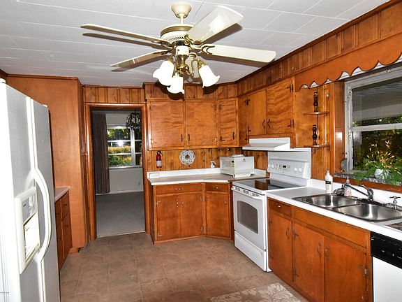 4th image of 1515 Blake Dr