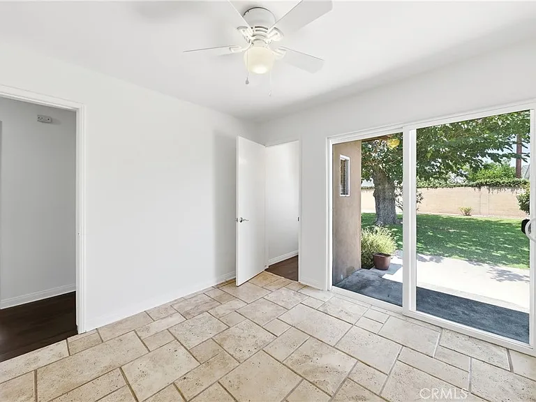1415 E Walnut Ave — Photo 10