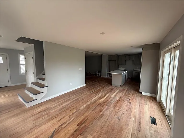 124 Birch Swamp Rd #B — Photo 3