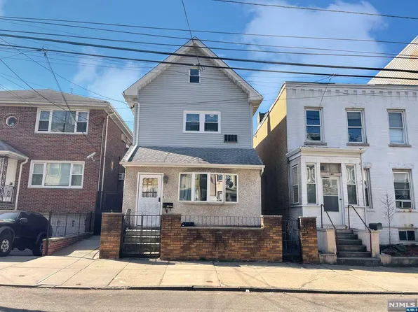 146 Johnston Ave, Kearny, NJ 07032