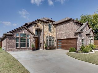 233 Fox Hollow Blvd, Forney, TX 75126