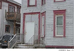 2nd image of 213 Congress Ave