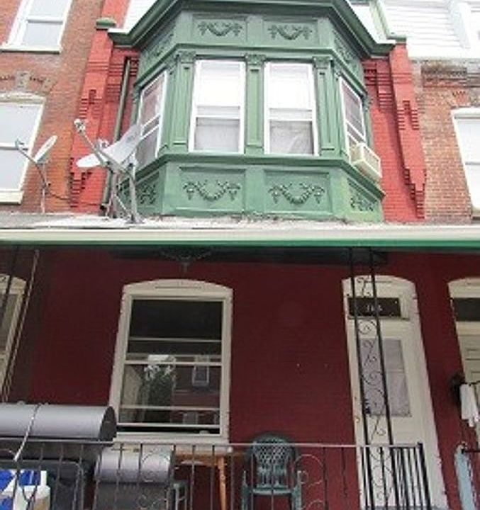 1st image of 4013 Green St #2