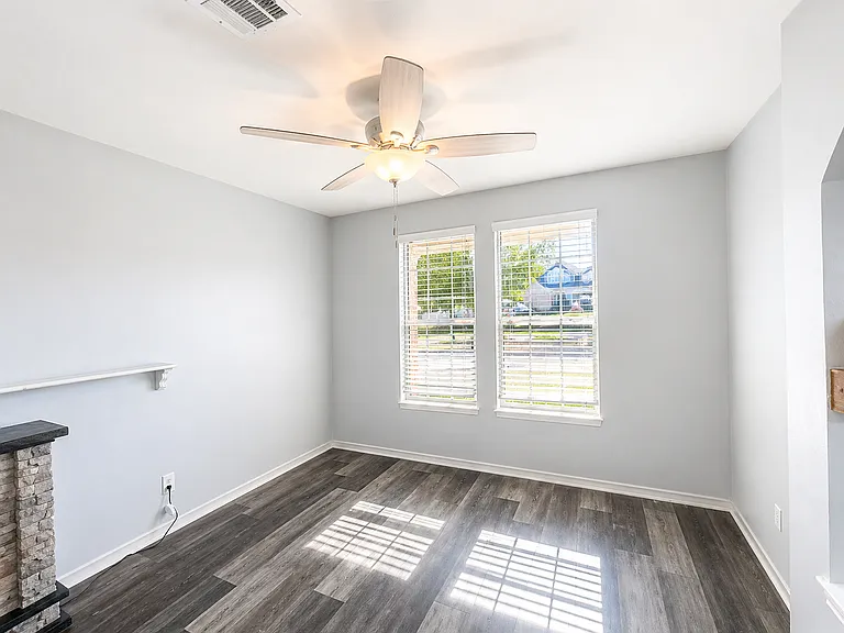 4809 Willamette Ln — Photo 12