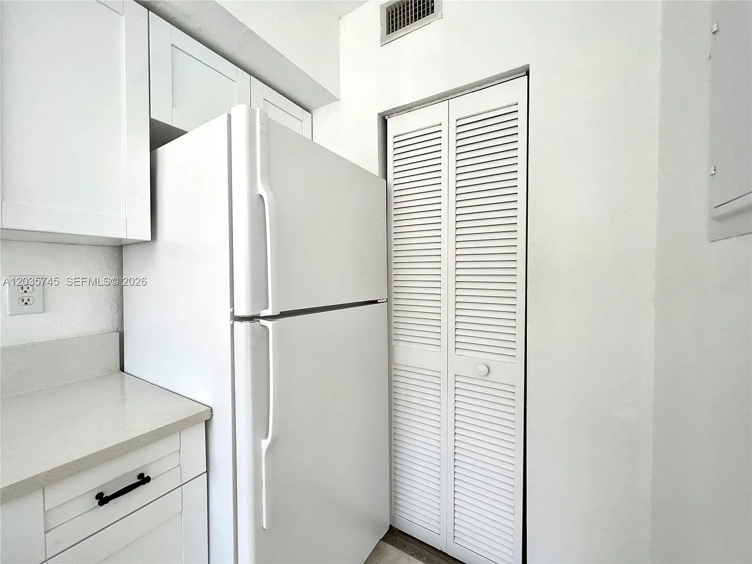 Sunset Palm Villas Condo — Photo 4