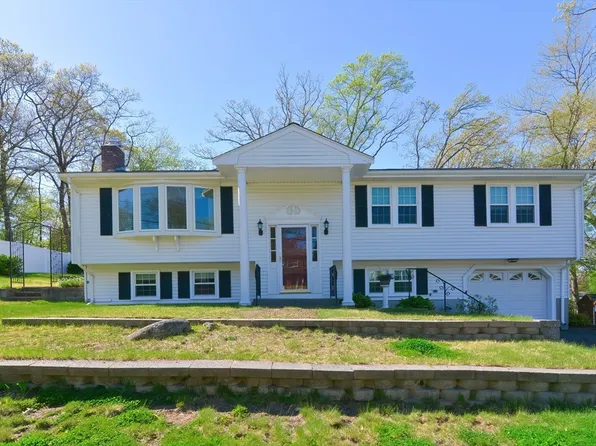 21 Whip O Will Ln, Milford, MA 01757